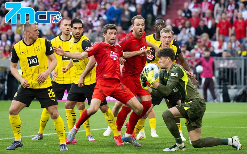 Dortmund đối đầu Bayern Munich trong trận Der Klassiker