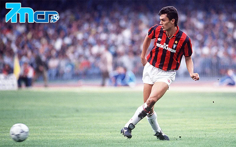 Huyền thoại Maldini chinh phục Serie A